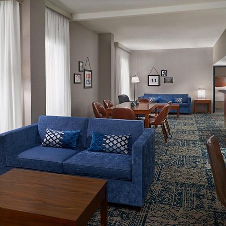 Four Points By Sheraton Hotel & Conference Centre Gatineau-Ottawa Bagian luar foto