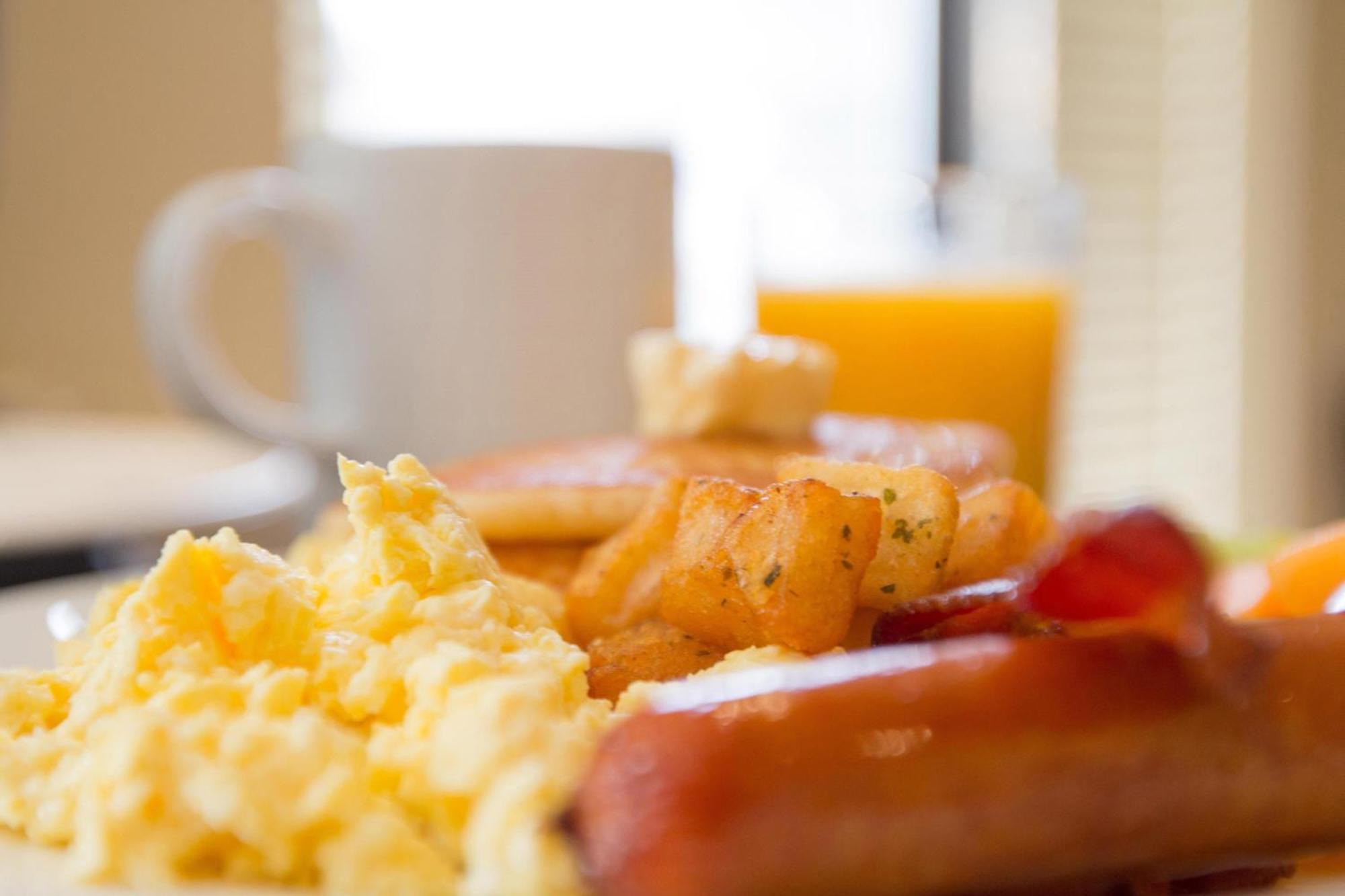 Four Points By Sheraton Hotel & Conference Centre Gatineau-Ottawa Bagian luar foto