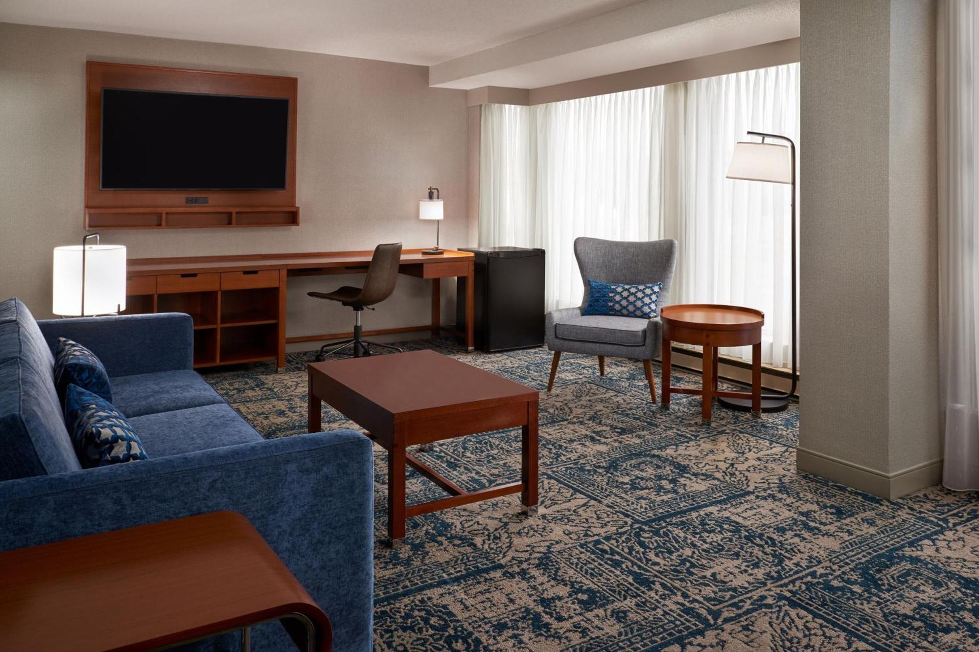 Four Points By Sheraton Hotel & Conference Centre Gatineau-Ottawa Bagian luar foto